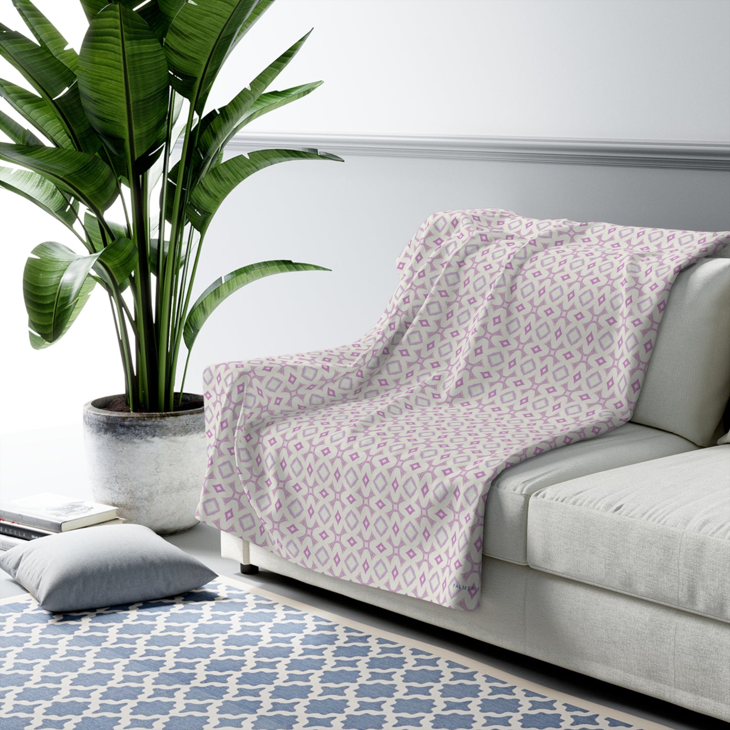 Unbelievably fluffy and warm - our high quality cozy fleece blanket in pink and white is impossible to leave behind. The perfect size for snuggling on the couch, by the fireplace or at outdoor events.
.: Made with 100% polyester that's 1/8'' (3mm) thick for extra warmth and a feel that is supremely soft to the touch.
.: All fleeces come with a one-sided print and a velvety, plush backside for extra coziness.
.: Available in 2 sizes - 50 x 60 throw size and 60 x 80 twin bed size