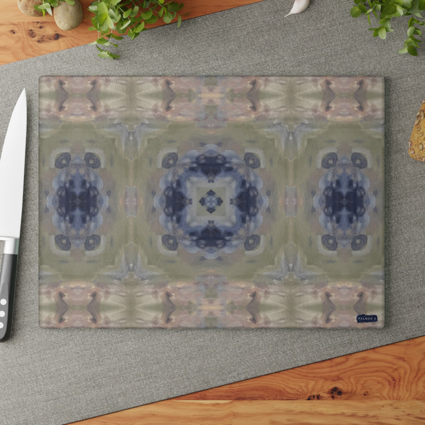 Textured Glass Cutting Board - Meadow Bloom (TRAIL/P17)