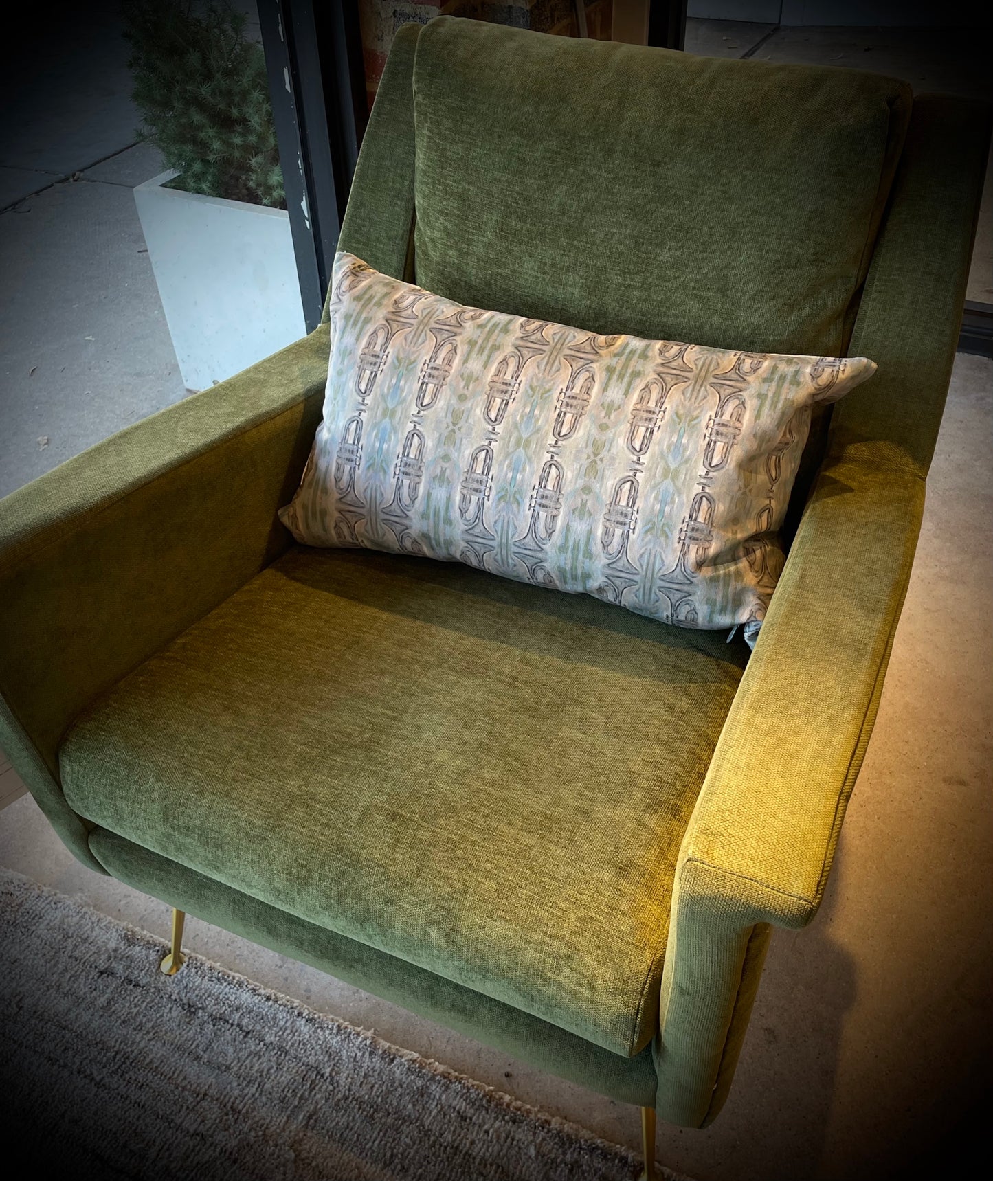 Velvet Lumbar Pillow - Trumpets (TRB/P1)