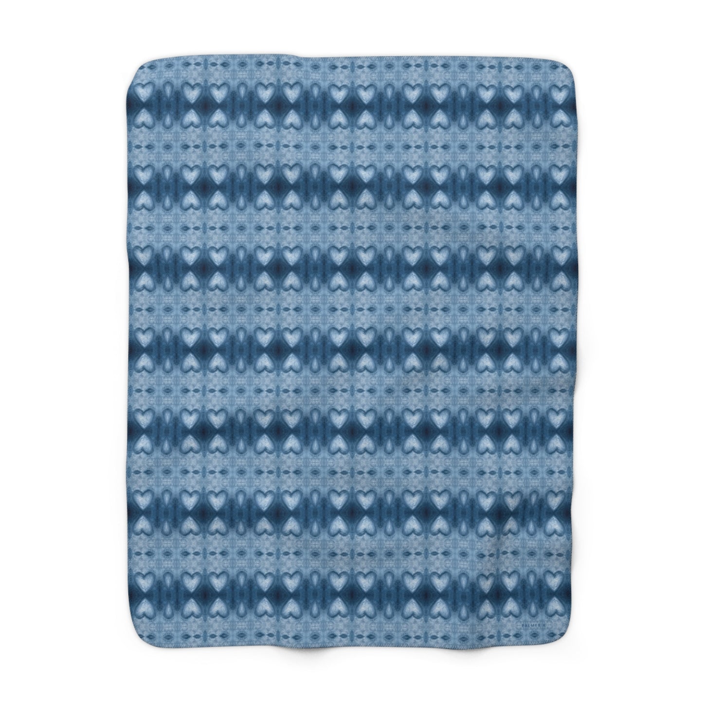 Sherpa Fleece throw with blue hearts