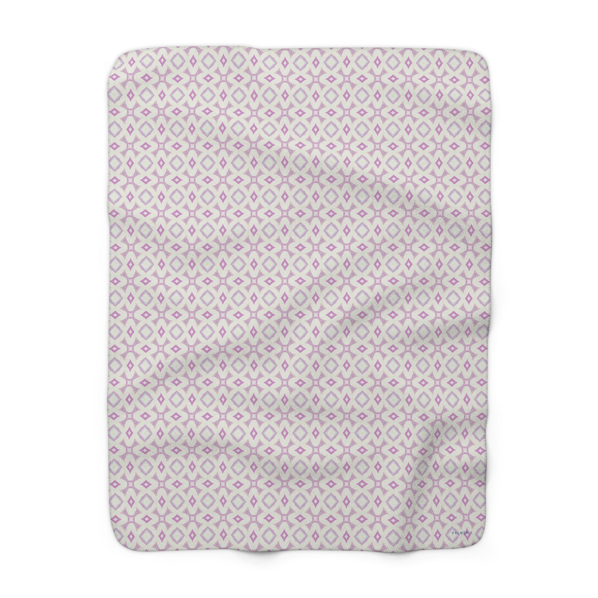 Unbelievably fluffy and warm - our high quality cozy fleece blanket in pink and white is impossible to leave behind. The perfect size for snuggling on the couch, by the fireplace or at outdoor events.

.: Made with 100% polyester that's 1/8'' (3mm) thick for extra warmth and a feel that is supremely soft to the touch. 
.: All fleeces come with a one-sided print and a velvety, plush backside for extra coziness. 
.: Available in 2 sizes - 50 x 60 throw size and 60 x 80 twin bed size