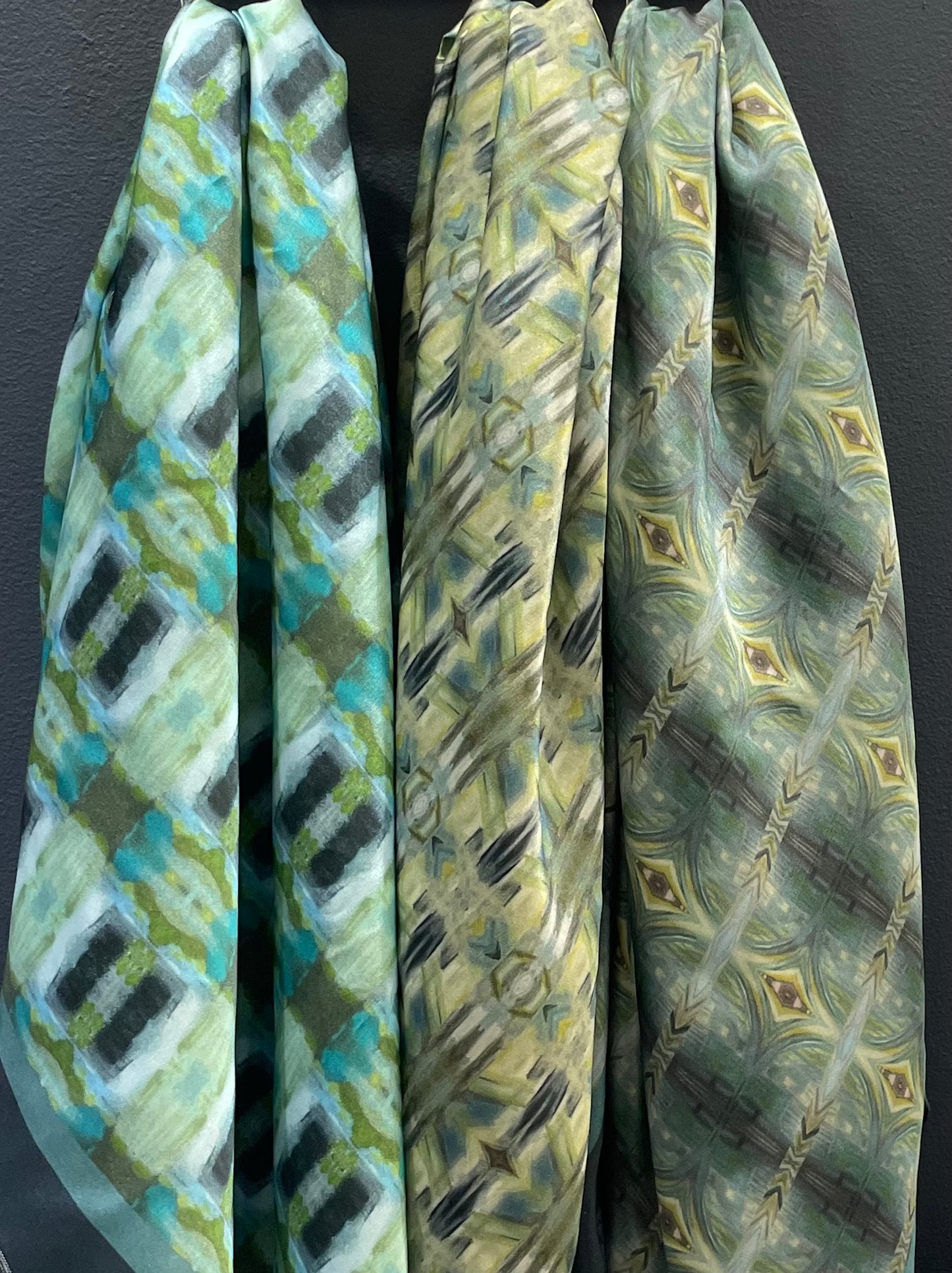 Luxury Silk Scarf - Polyrhythmic Eye (SAX/P6)