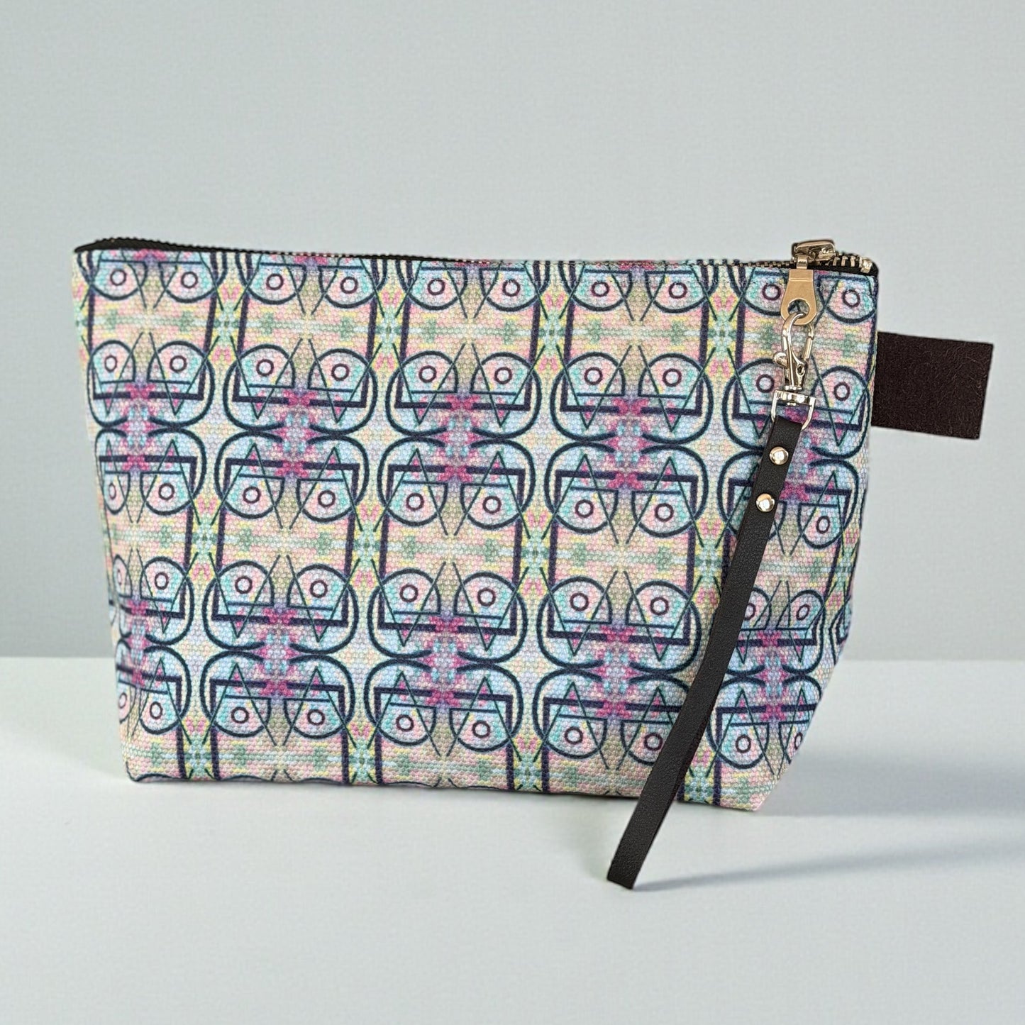 Go Anywhere Pouch - Love is a Vibe pattern (MP - LV/P0)